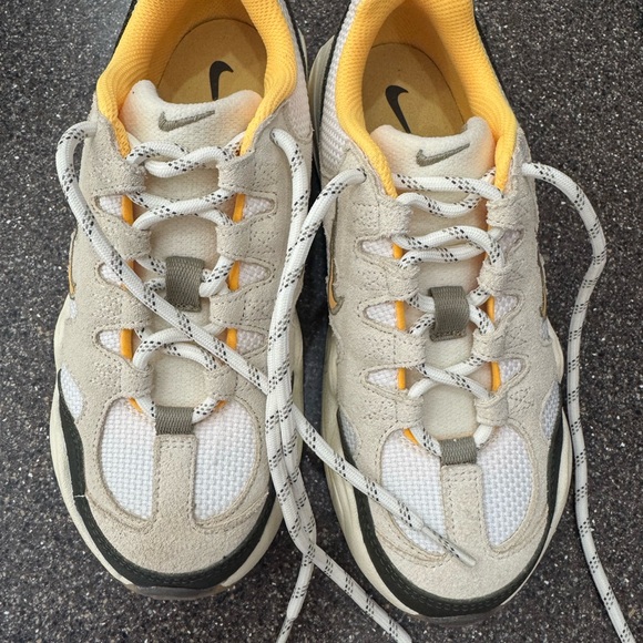 Nike Women's Tech Hera Shoes 6 - Picture 7 of 14